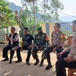 Sinergitas Tni Polri Polsek Talegong Dalam Ngariung Kamtibmas Warga Di Cibungur Desa Sukamulya