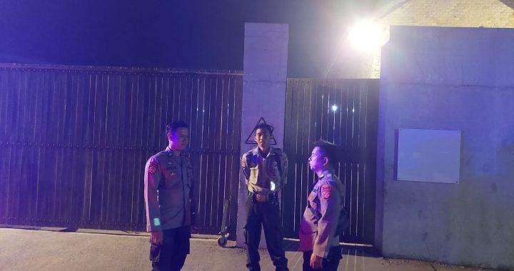 Rutinitas Kegiatan Patroli kryd malam polsek leles polres Garut di Ds. Lembang