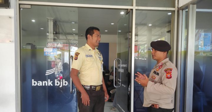 Anggota Polsek limbangan melaksanakan giat patroli KRYD