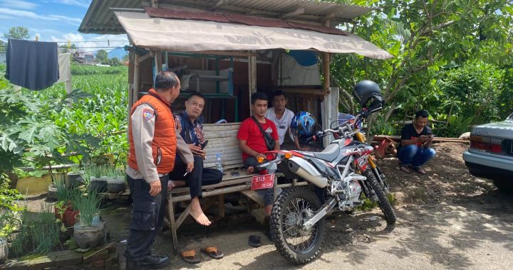 POLSEK KARANGPAWITAN KEGIATAN BHABINKAMTIBMAS DESA SINDANGPALAY