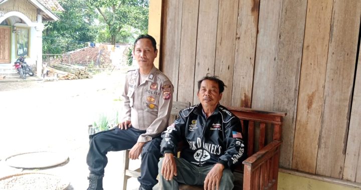 SAMBANG WARGA DESA PANGGALIH OLEH ANGGOTA POLSEK CISEWU