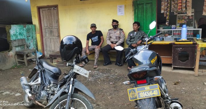 ANGGOTA POLSEK CISEWU POLRES GARUT  MELAKSANAKAN SOSIALISASI POLMAS KEPADA MASYARAKAT DESA KARANGSEWU