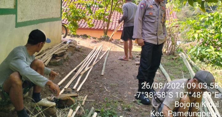 Ngariung Kamtibmas Polsek Pameungpeuk Bersama Warga Binaan Di Kampung Cisalam Bojong Kidul