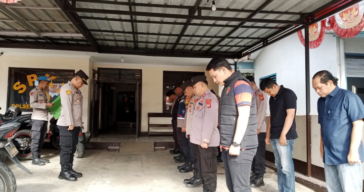 Anggota Polsek Cisurupan Melaksanakan Apel Pagi