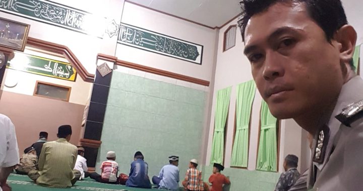 Bhabinkamtibmas Polsek Bungbulang Melaksanakan Sapari Solat Subuh