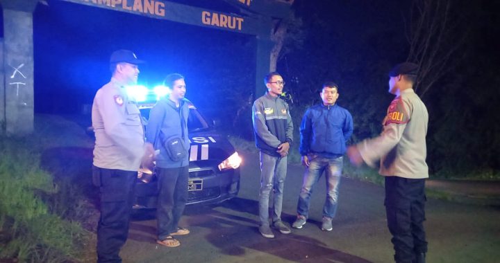 Personil Polsek Cilawu Melaksanakan Patroli Biru