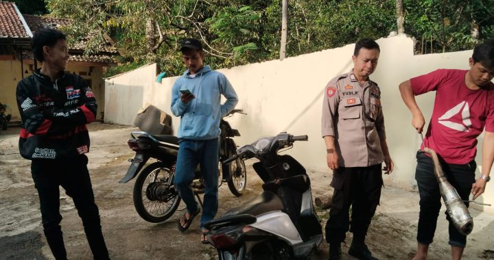 Polsek Singajaya melaksanakan penindakan kepada kendaraan motor yang menggunakan knalpot bising/brong