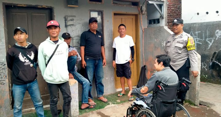 Aiptu Erie Bhabinkamtibmas Polsek Garut Kota Door To Door Kamtibmas Warga Rengganis