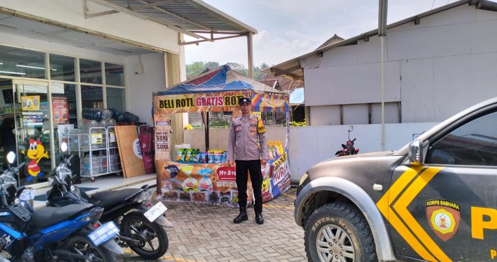 Jelang sore hari, polsek banjarwangi patroli