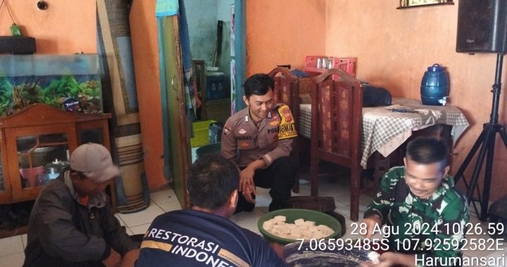 Babinkamtibmas Desa.Tanggulun bersama Babinsa Polsek Kadungora Himbau Pesan Kamtibmas Lewat Sambang RW Kepada Masyarakat.