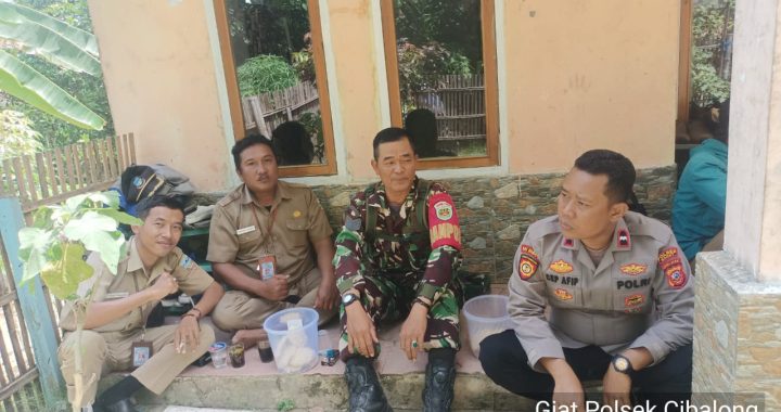 Polsek Cibalong Gelar Patroli Dialogis Dalam Ngariung Kamtibmas Di Sagara