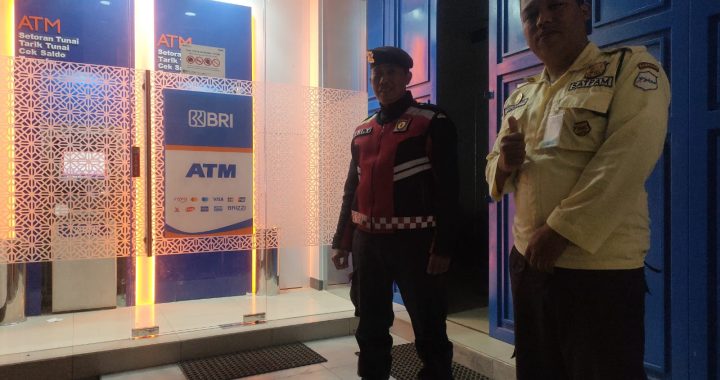 Anggota Polsek Cisurupan Melaksanakan Patroli Ke Obvit Perbankan