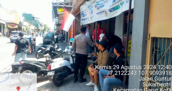 Unit Samapta Polsek Garut Kota Patroli Dialogis Di Wilayah Kelurahan Sukamentri