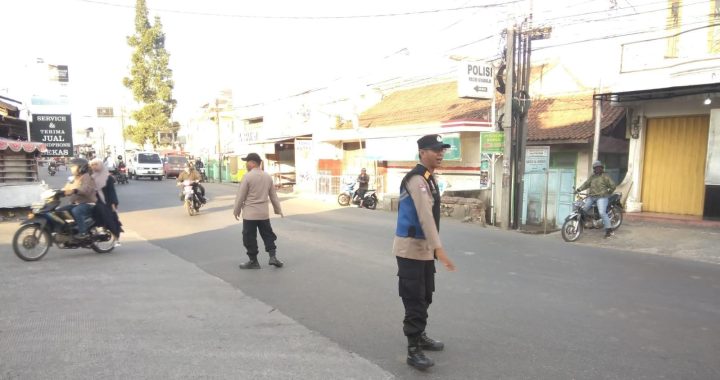 Aipda Joko Bantu Perlancar Arus Lalu Lintas