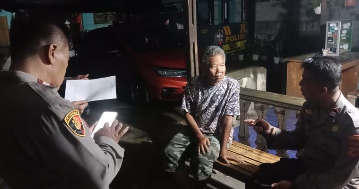 Bhabinkamtibmas Polsek Tarogong Kaler Patroli dan Kontrol Siskamling Di Desa Langensari