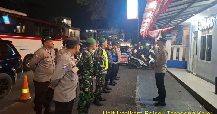 Polsek Tarogong Kaler Gelar Apel KRYD Malam Minggu Antisipasi Kerawanan dan Cegah Terjadinya Gangguan Kamtibmas