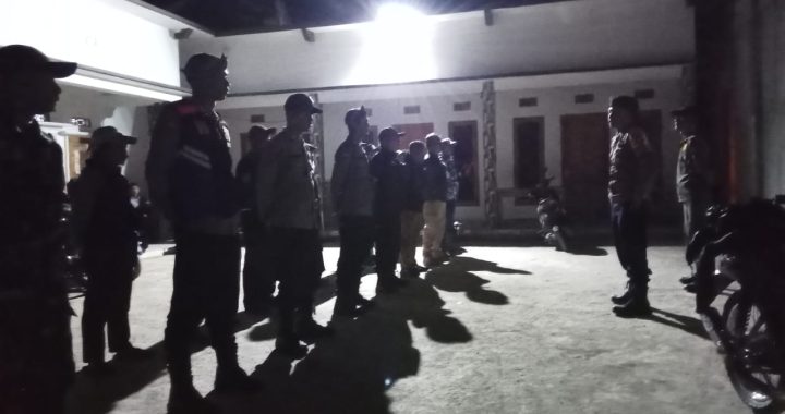 Polsek banjarwangi laksanakan patroli gabungan kryd malam minggu