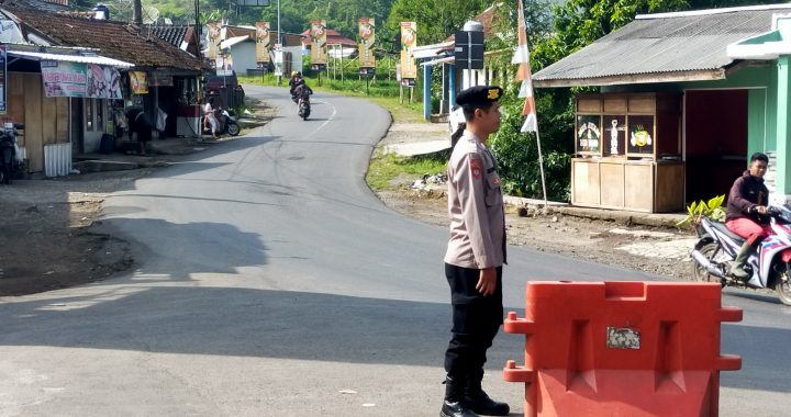 Polsek banjarwangi laksanakan patroli pagi