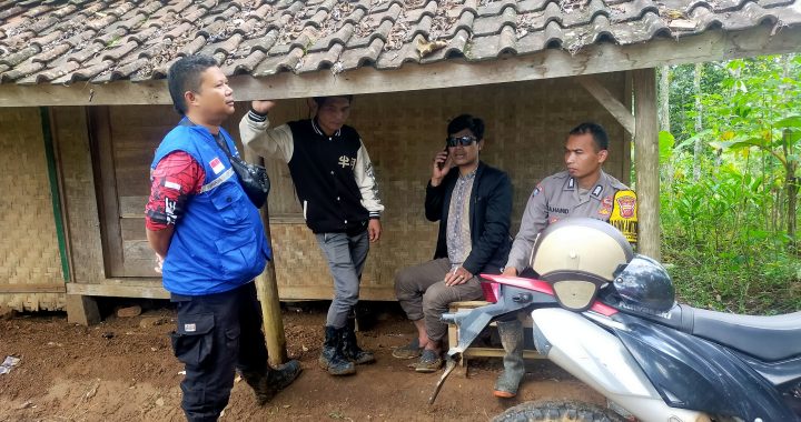 Polsek banjarwangi laksanakan patroli siang