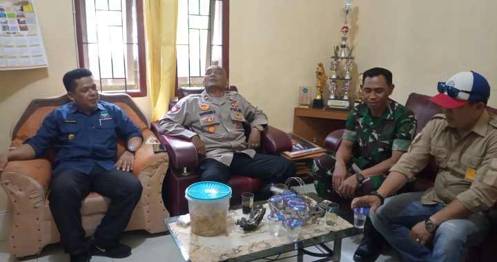 Kapolsek Pameungpeuk Rakorkom Dalam Tahapan Pilkada Tahun 2024 Di Desa Jatimulya