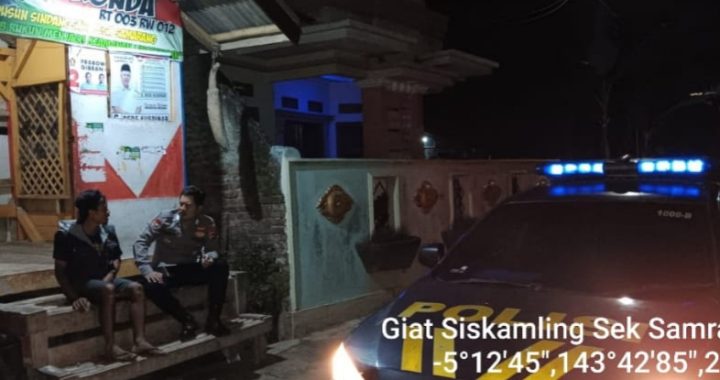 Anggota polsek samarang patroli siskamling di desa cisarua