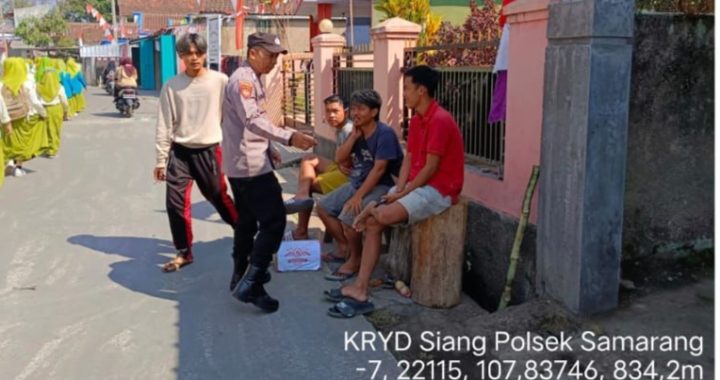 Personil polsek samarang patroli dialogis di desa cintarakyat