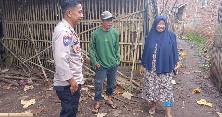 bhabin desa sukamukti sampaikan pesan pesan kamtibmas kepada warga