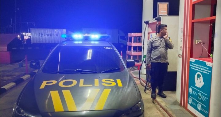 Patroli Malam Hari Bhabinkamtibmas Polsek Cikajang