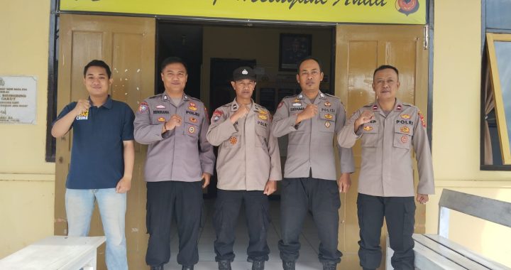 ANGGOTA POLSEK BAYONGBONG DAN POLSUBSEKTOR CIGEDUG  SELALU SIAP MELAYANI MASYARAKAT 24 JAM