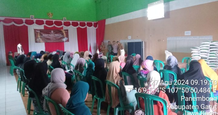 ANGGOTA POLSEK BAYONGBONG DAN POLSUBSEKTOR CIGEDUG  GIAT NGARIUNG KAMTIBMAS UNTUK TERJALINNYA SILATURAHMI DAN KEAKRABAN BERSAMA MASYARAKAT