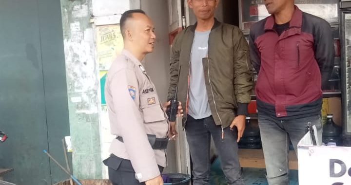 UPAYA MENCEGAH KEJAHATAN DALAM RANGKA MEMBERIKAN PESAN-PESAN KAMTIBMAS OLEH ANGGOTA POLSEK BAYONGBONG DAN POLSUBSEKTOR CIGEDUG  LEWAT SAMBANG RW