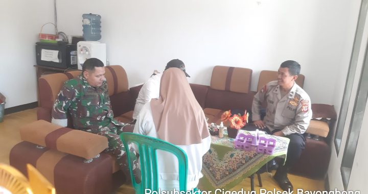 BHABINKAMTIBMAS GIAT DOOR TO DOOR SYSTEM MENJALIN SILATU-RAHMI BERSAMA MASYARAKAT