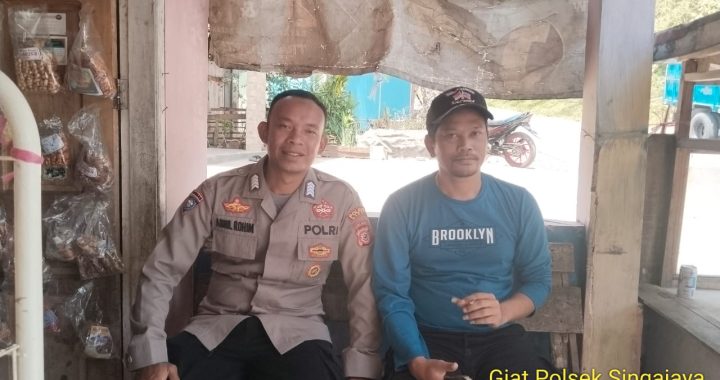 Bhabinkamtibmas Polsek Singajaya sapa warga Desa Pancasura