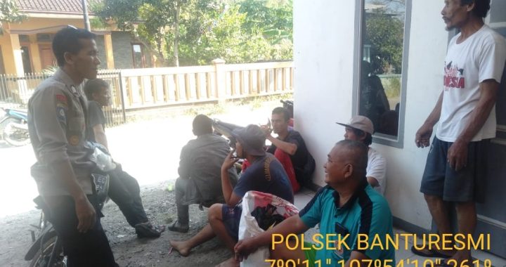 polsek banyuresmi bhabin sukakarya sambang desa binaan