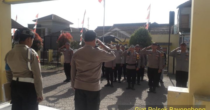 ANGGOTA POLSEK BAYONGBONG DAN POLSUBSEKTOR CIGEDUG  DAN POLSUBSEKTOR CIGEDUG MELAKSANAKAN GIAT APEL PAGI UNTUK MENINGKATKAN KINERJA SESUAI TUPOKSI TUGAS MASING-MASING