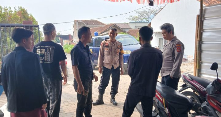 bhabin laksanakan sambang serta sampaikan himbauan kamtibmas