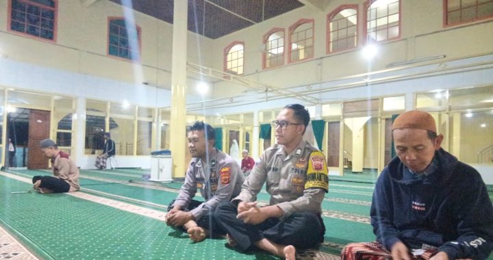 Komunikasi Kamtibmas Terjalin Lewat Safari Subuh