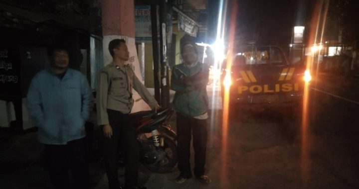 GIAT PATROLI KRYD DI DESA KARANGPAWITAN  OLEH POLSEK KARANGPAWITAN