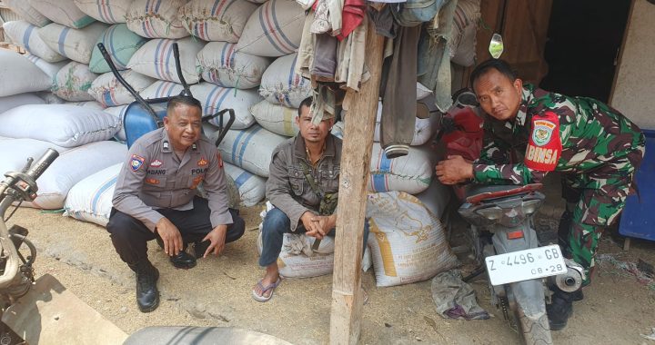 Sinergitas Tni Polri personil polsek leles polres garut bersama warga masyarakat