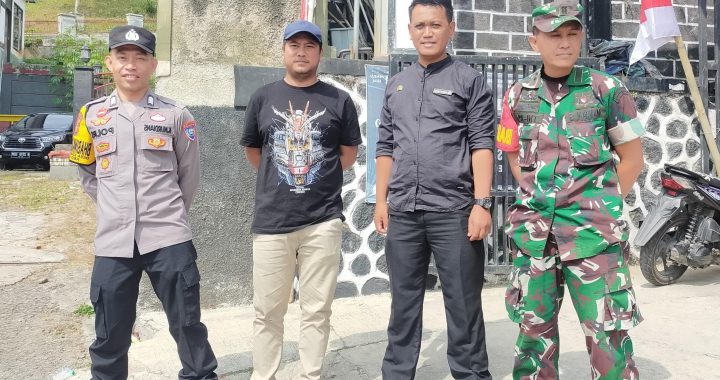 Polsek leles polres garut laksanakan sinergitas Tni Polri bersama warga masyarakat di kp. sukasirna