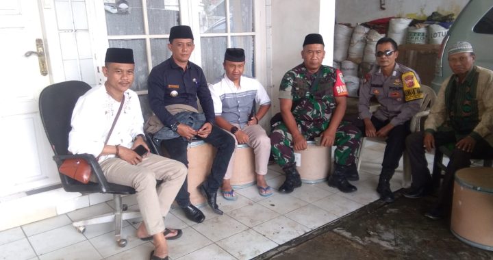 cegah kejahatan personil polsek leles polres garut melaksanakan ngariung kamtibmas di kp. corenda