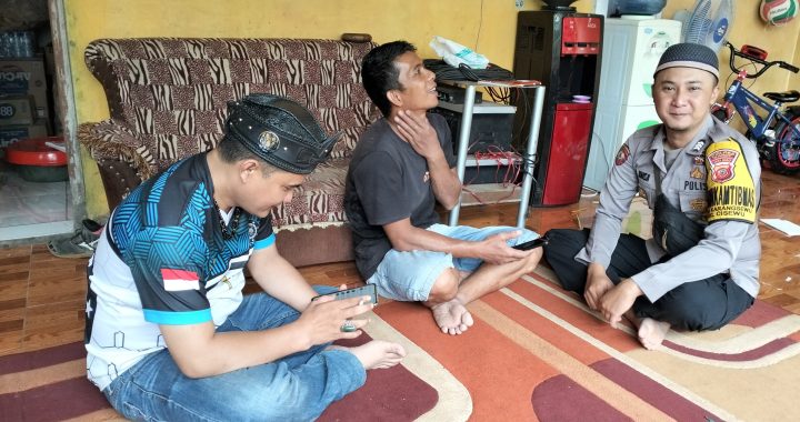 SAMBANG WARGA DESA CIKARANG OLEH ANGGOTA POLSEK CISEWU