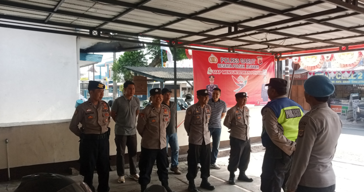 Giat Rutin Apel Pagi Depan Mako Polsek Cisurupan