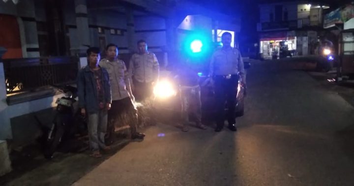 Personil Polsek Cilawu Laksanakan Patroli Biru