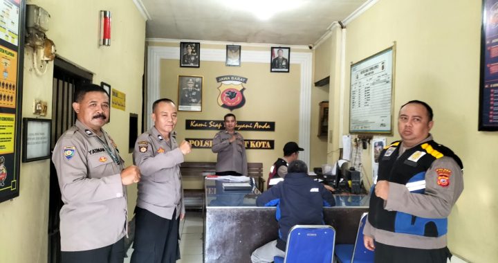 Anggota Polsek Garut Kota Lakukan Sispam Mako