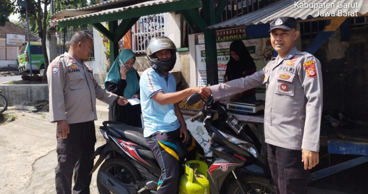 POLRES GARUT – JAGA KAMTIBMAS, POLSEK CIBATU GIATKAN PATROLI SECARA HUMANIS