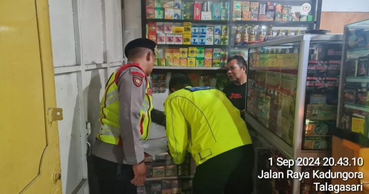 Anggota Samapta Gabung Unit Reskrim dan Anggota Lantas Polsek Kadungora  melaksanakan Giat KRYD Malam Antisifasi Gangguan Kamtibmas.