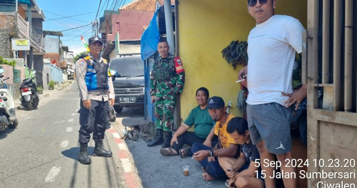 Bhabinkamtibmas Polsek Garut Kota Beserta Babinsa Lakukan Program Ngariung Kamtibmas Bersama Warga RW 02 Ciwalen