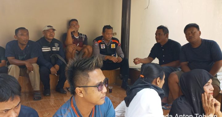 Bhabinkamtibmas Desa.Kadungora Polsek Kadungora “Ngariung Kamtibmas” bersama Tokoh Pemuda dan Tokoh Masyarakat.