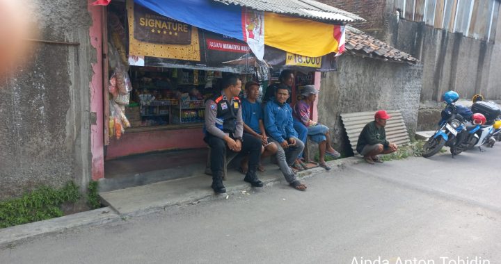 Bhabinkamtibmas Desa.Kadungora Polsek Kadungora Silahturahmi kepada Warga masyarakat